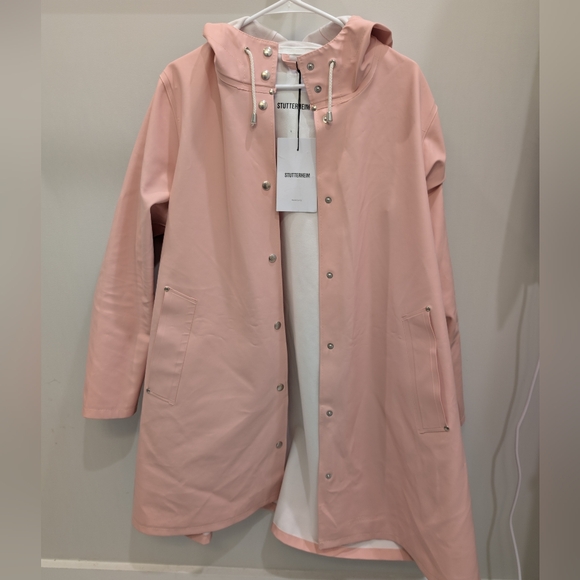 Stutterheim Mosebacke Raincoat Pink Medium - Picture 1 of 5